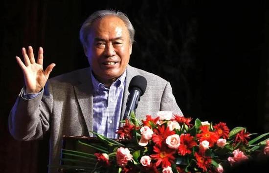 2025横店微短剧之夜荣誉发布_电影策划_ 消息 首页 新闻 视频 大片 影库 CCTV6 VIP影院 搜索 电影 星闻 独家 更多 专题 图片 视频 滚动 首页 新闻 大片 影库 CCTV6 VIP影院 客户端 电影网>新闻>原创深度策划 造梦每一秒，横竖都有戏！