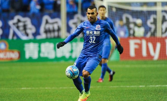 三部国庆档献礼影片总票房62.09亿，截至发稿已达62.35亿。