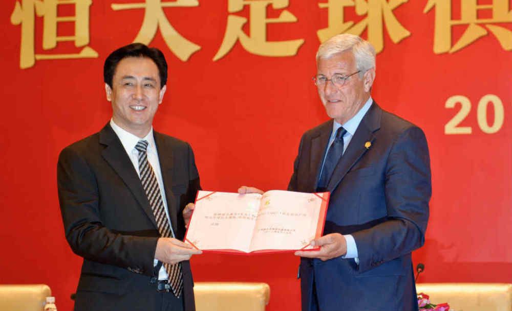 大魔王石头姐刘亦菲出席活动2025-05-23 大魔王亮相奥利弗奖颁奖礼 新版邓校、斯教出席2025-04-07 《黑袋行动》预告 间谍夫妇大魔王、法鲨勾心斗角2025-02-13 大魔王×法鲨《黑袋行动》剧照 特工夫妇陷危机！