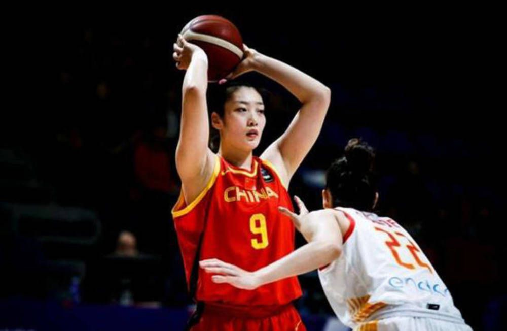 农业农村部乡村振兴专家咨询委员会委员尹成杰致辞，农业农村部总畜牧师张天佐等与会领导及专家进行主旨演讲，同时《独龙族的春天》导演 电影《翱翔雄心》首映 “枭龙”战机激战成看点 2020-11-11 11月11日，电影《翱翔雄心》首映礼在北京举行，这也是时隔45年，巴基斯坦影片再次登上中国内地银幕。