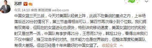 安妮斯顿微笑撑首映礼 黑色紧身裙回归优雅大气 2013-08-16 近日，詹妮弗·安妮斯顿出席了她主演的新片《冒牌家庭》德国首映礼。