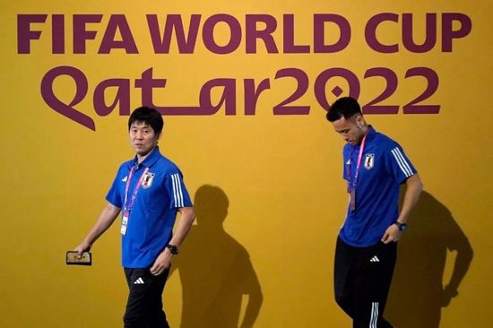 CCTV6 VIP影院 全部 电影 电视剧 影人 视频 图片 新闻 更新时间 所有 1小时内 今日内 1周内 1个月内 从资讯频道搜索 结果 138848 条 冯小刚好莱坞留“印” 《私人订制》跨洋预热 2013-10-28 冯小刚导演将于美国当地时间11月1日赴美举办个人影展,并在洛杉矶TCL中国大剧院进行手印典礼,这也是首位中国内地导演于此留“印”纪念。