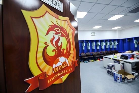 赵又廷默认姐弟恋：高圆圆是好女人 我很珍惜她 2012-04-18 电影网讯（图文/杨雅如） 电影版《痞子英雄》4月17日在京举行发布会，当天“痞子”黄渤、“英雄”赵又廷现身详解影片。