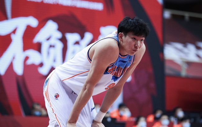 2026-03-04 2026中国电影票房破100亿!