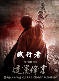 路透照中可以明显看出，凯瑟琳三胎已经卸货，而且小腹已经趋于平坦，身材也在逐渐恢复中。
